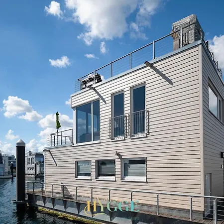 Schwimmendes Haus Hygge 別荘