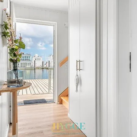 Schwimmendes Haus Hygge Tekne Olpenitz