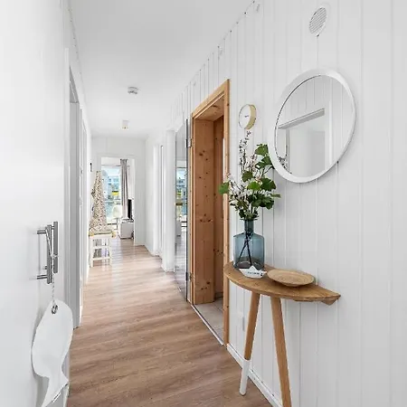 Schwimmendes Haus Hygge * オルペニッツ