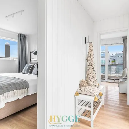 別荘 Schwimmendes Haus Hygge オルペニッツ