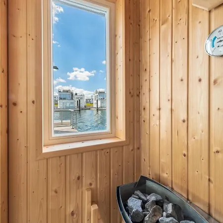 בית נופש Schwimmendes Haus Hygge *