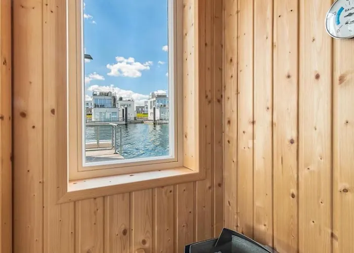 Vakantiehuis Schwimmendes Haus Hygge *